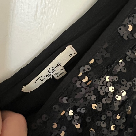 Vneck Sequenced Dress in Black - Picture 3 of 4